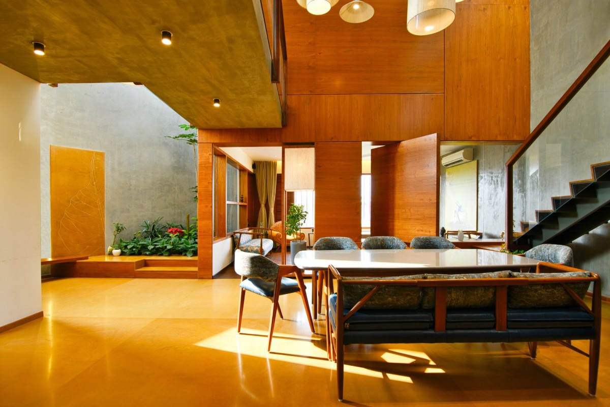 View from Kitchen - House of Pendants by iha Architecture