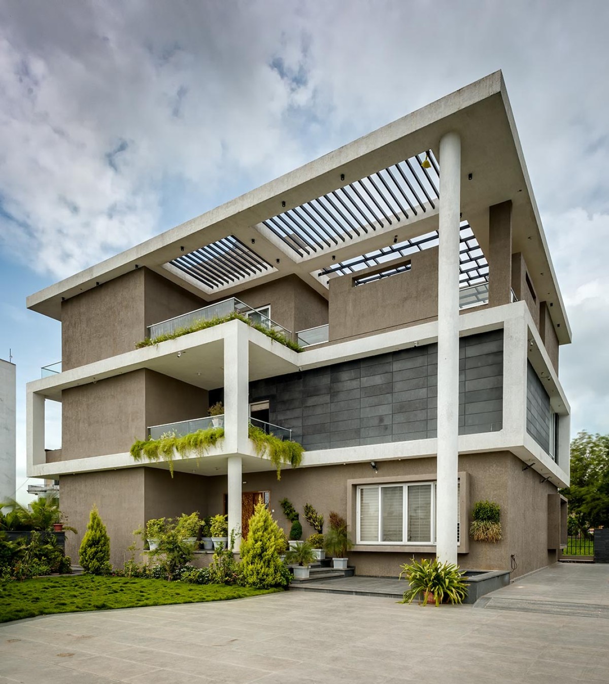 Exterior View Of Hambarde Residence by 4th Axis Design Studio