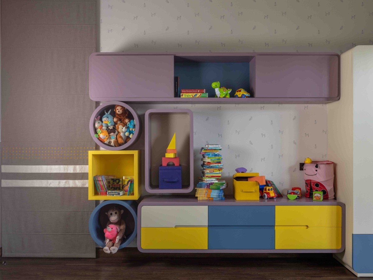 Children's Bedroom of Chattarpur Villa by Design Deconstruct