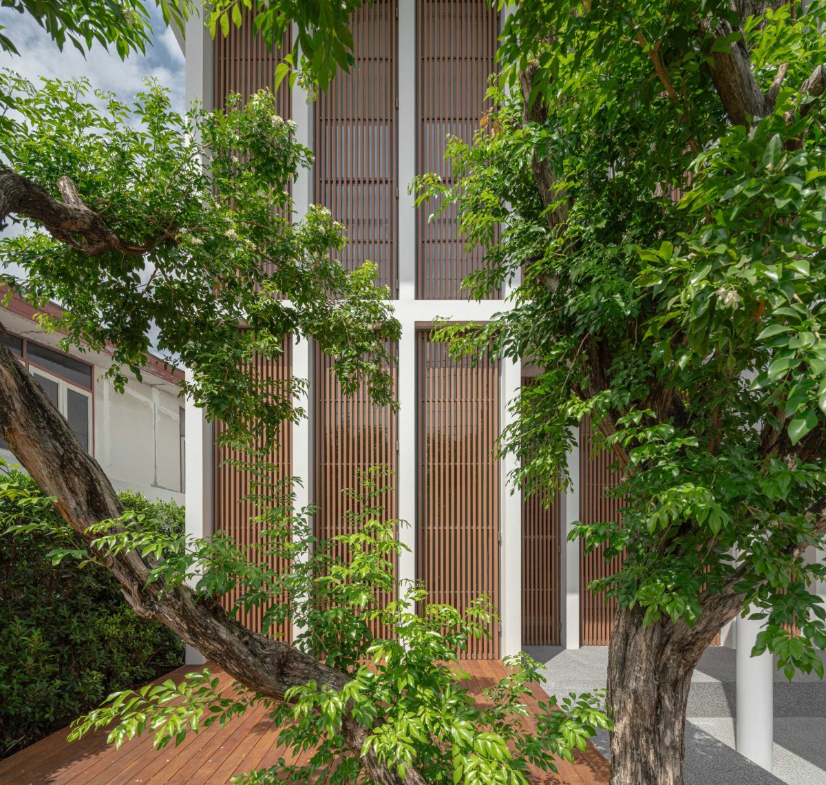 Exterior view of Masook House by Studio PATH