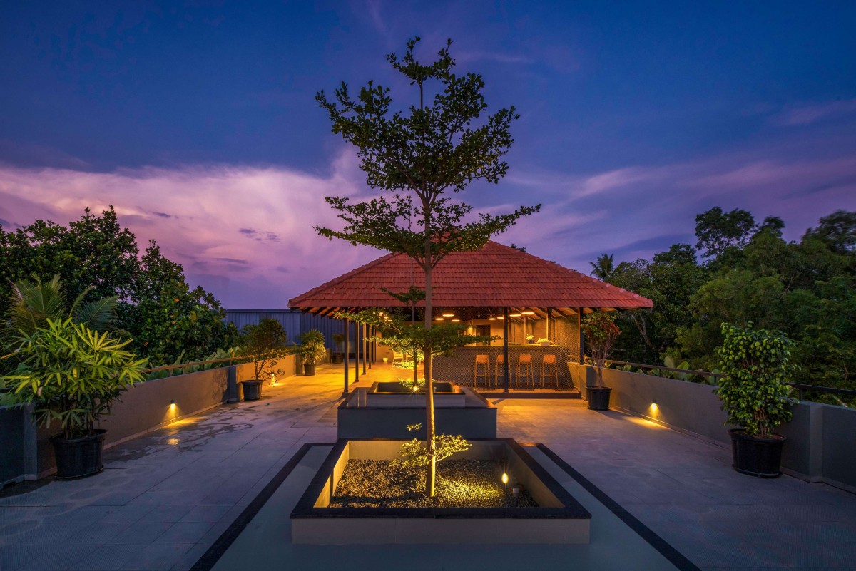 Terrace view of The Natural Floors by Barefoot Architects