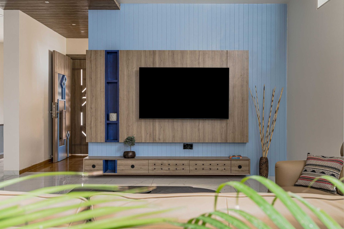 TV Unit of The Courtyard House by Manoj Patel Design Studio