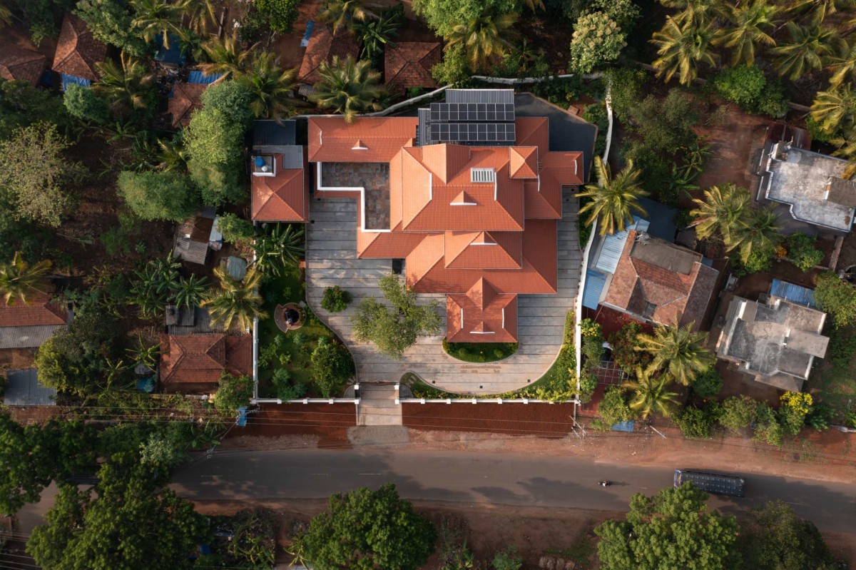 Bird eye view of Navas Residence by Amar Architectural and Designs Pvt. Ltd.