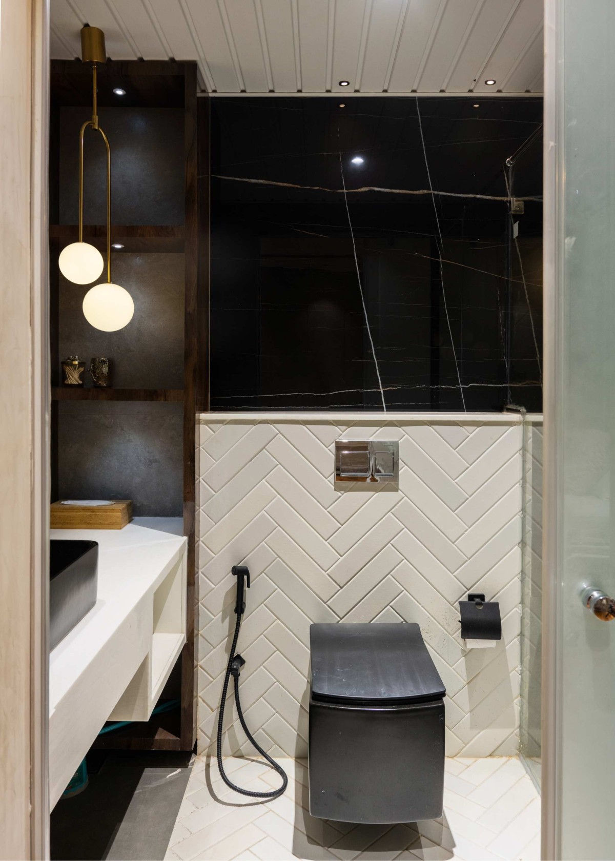 Toilet of The Pravasi Home by Studio Vista Architects