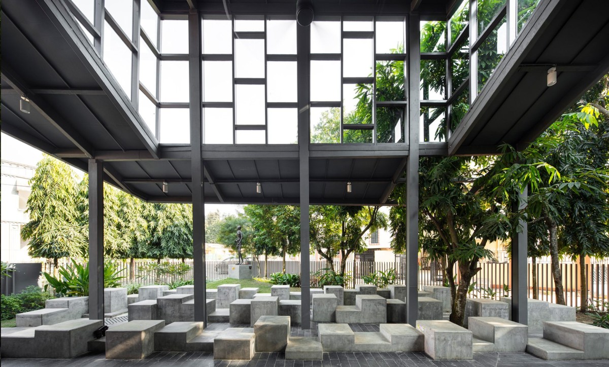 Performance space of Arthshila – A Cultural Adaptation Re-using Private Infrastructure by Abin Design Studio