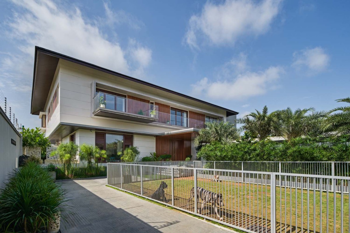 Paved Walkway and Exterior of Sakkare Villa by Shilpa Sambargi Architects