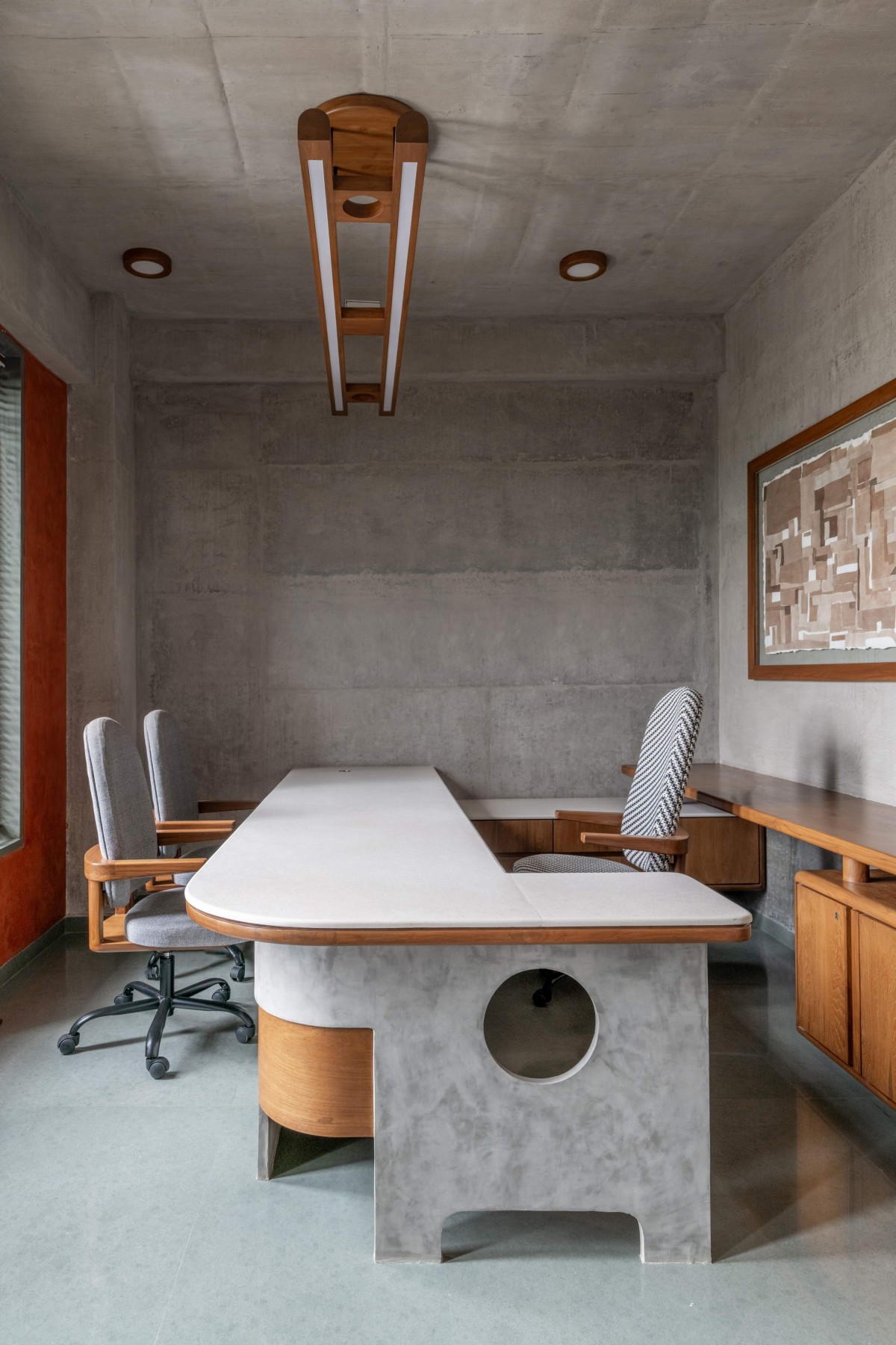 Executive Cabin 1 of Office Design by Design Ni Dukaan