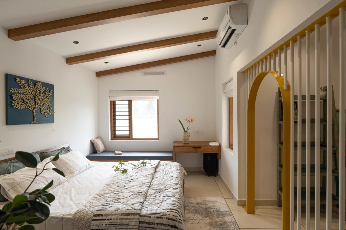 Bedroom of Breen House by CLAYCOOP Architects