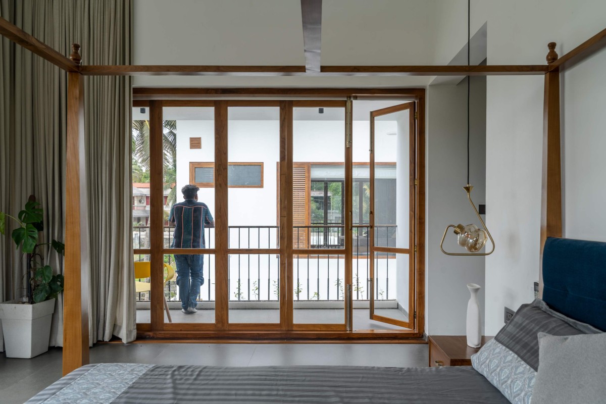 Bedroom of Bethel by Greenline Architects