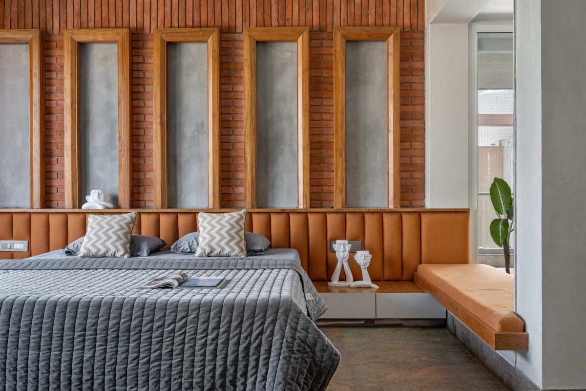 Master Bedroom 3 of Shreekunj Bungalows by Shraddha Architects