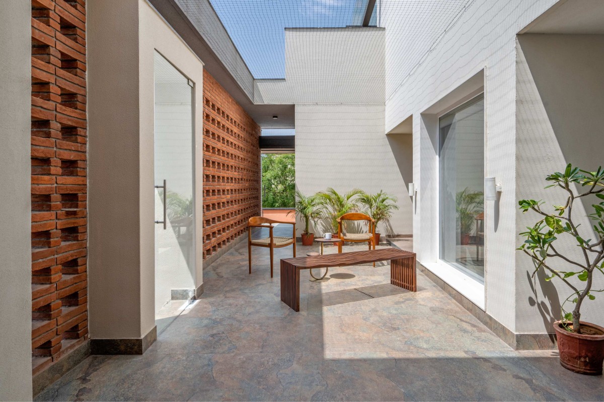 Balcony of Shreekunj Bungalows by Shraddha Architects