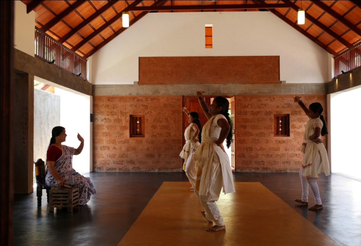 Interior view of Santham Dance School by DD Architects