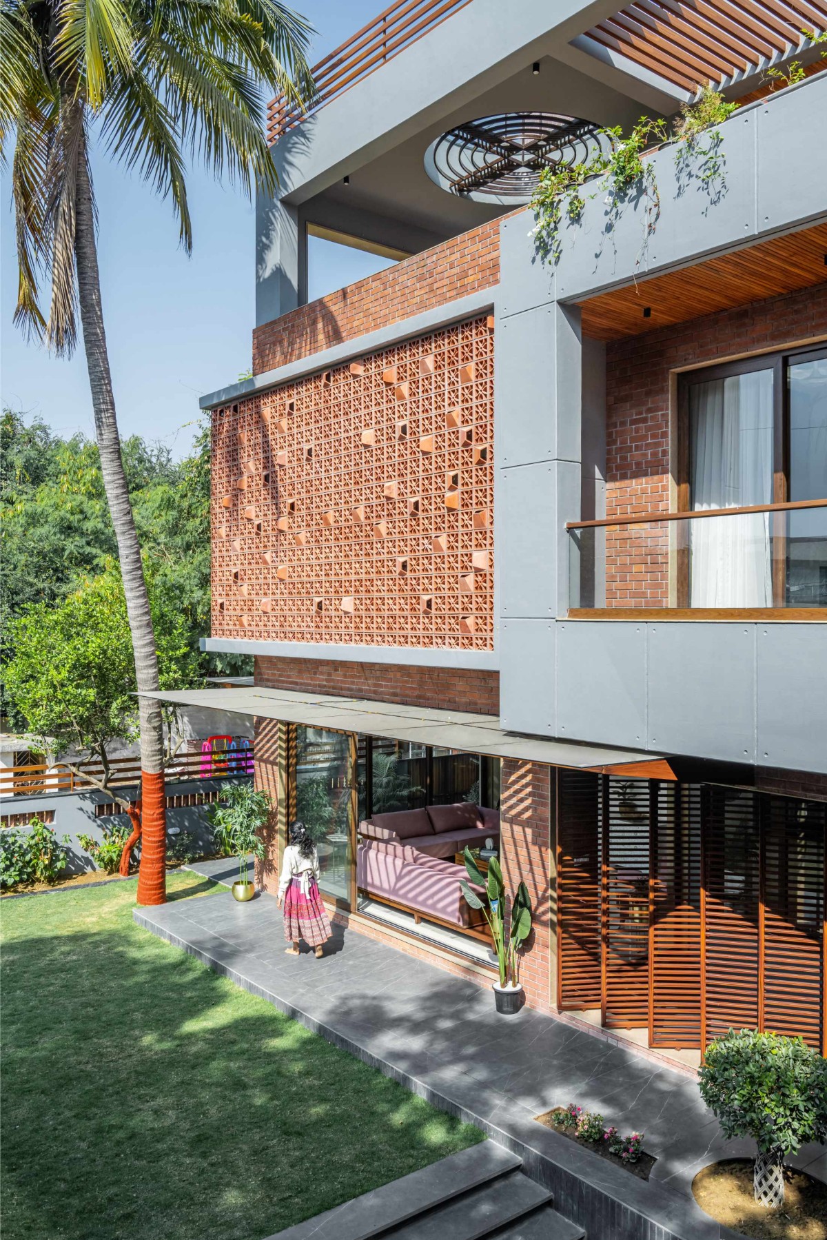 Exterior view of 2Box House by DF Architects