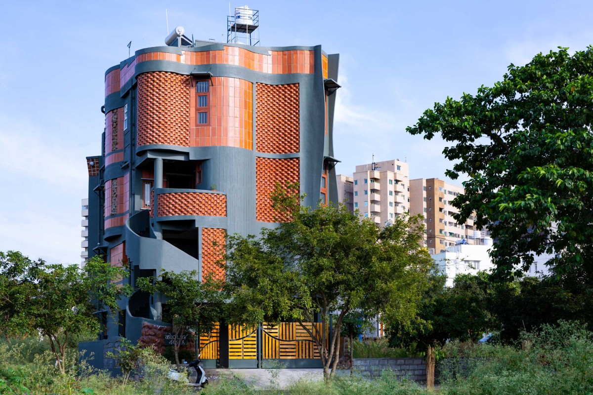 Exterior view of Hombale Residence by Dhi Architecture and Design