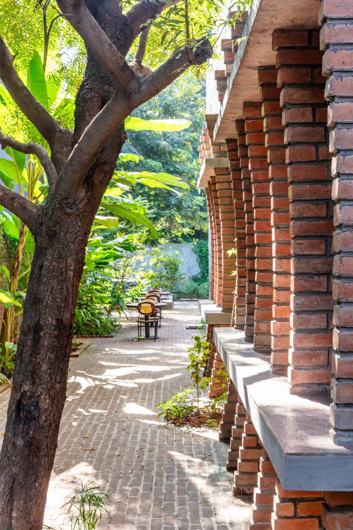 Detailed shot of brick wall of Telugu Medium by Sona Reddy Studio