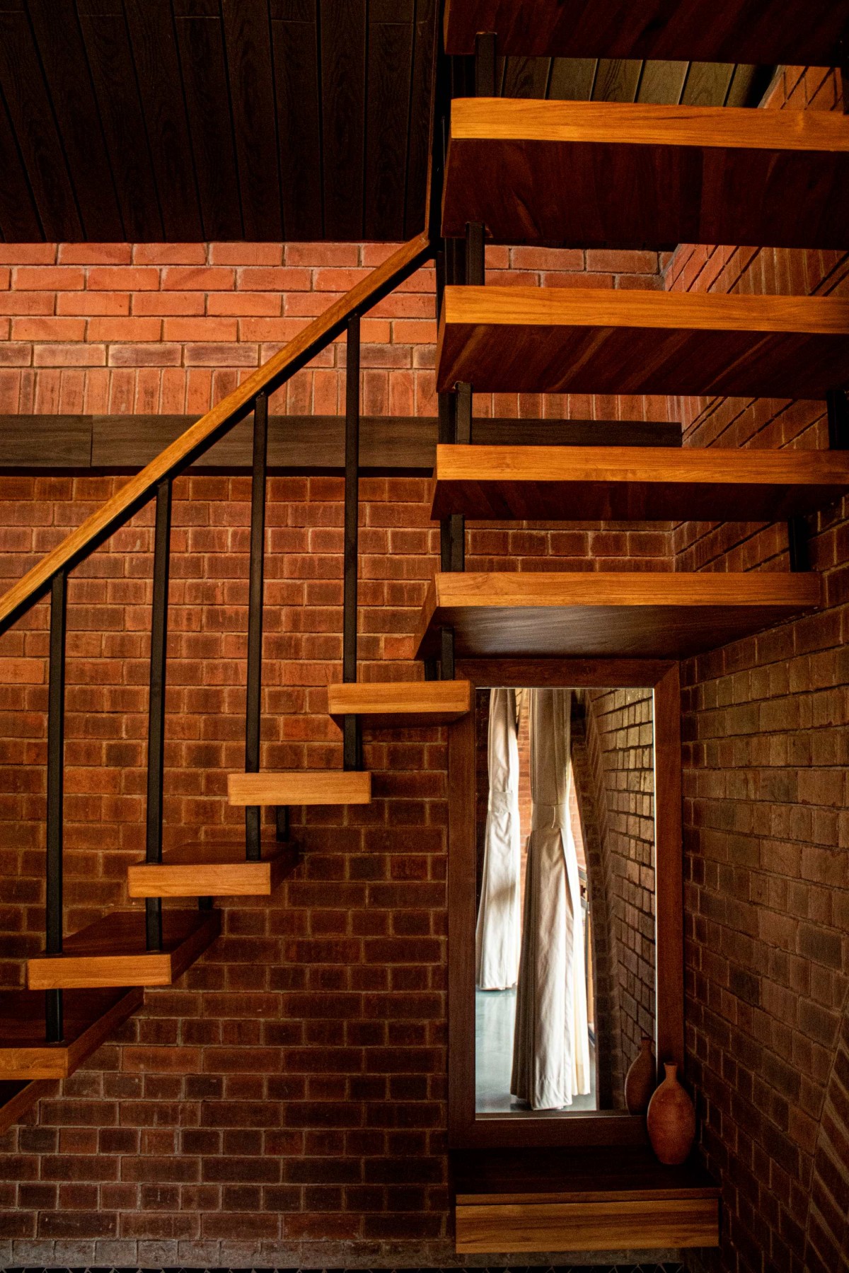 Detailed shot of staircase of Mountain Dust by Mahesh Naik Architects