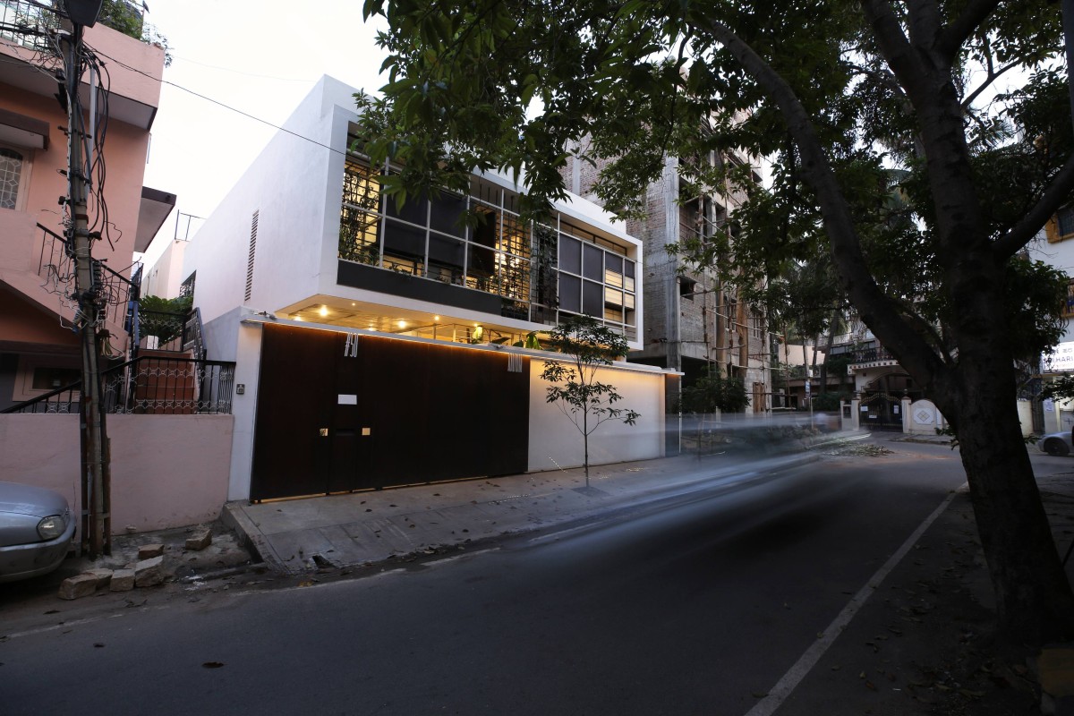 Street View as you approach from the North by Gaurav Roy Choudhury Architects