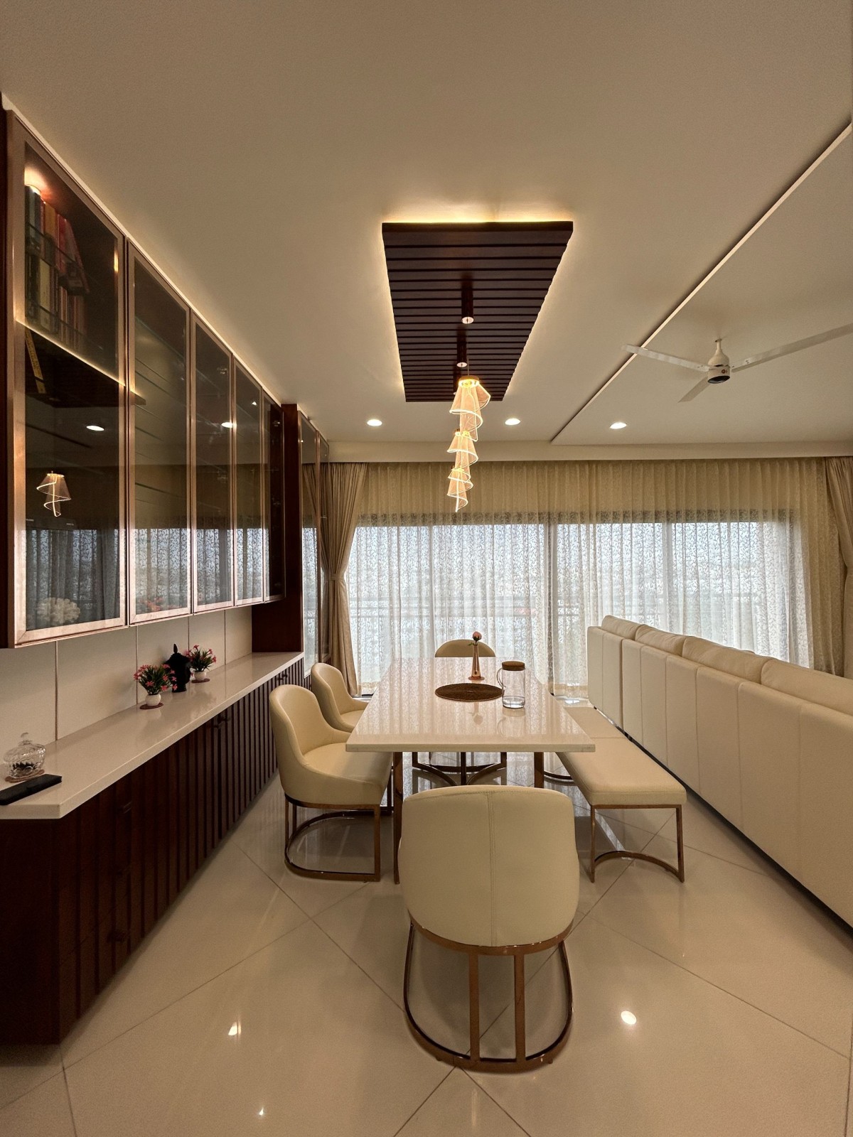 Dining of Mr. & Mrs. Abhishek Residence by Stellarch