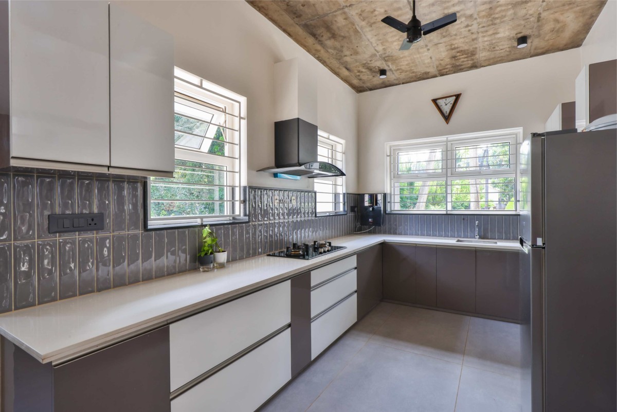 Kitchen of Meghamalhar by T Square Architects