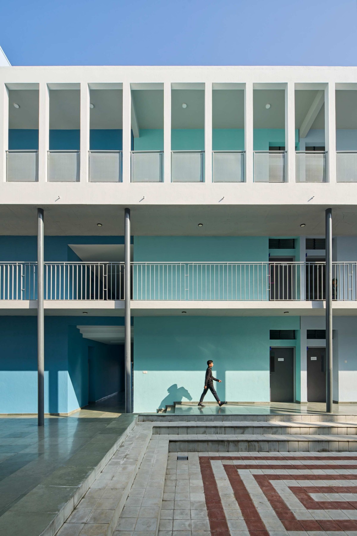 Circular and Square Columns of Vidyakula International School by Sudaiva Studio