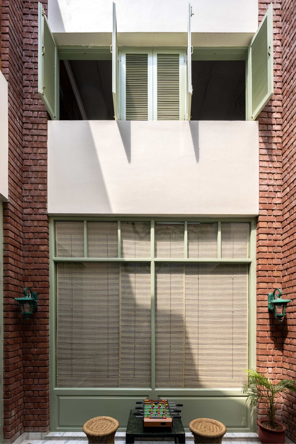 Courtyard of The Tapered House by Studio Mohenjodaro