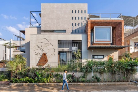 The Concrete Tree House by Architects at Work