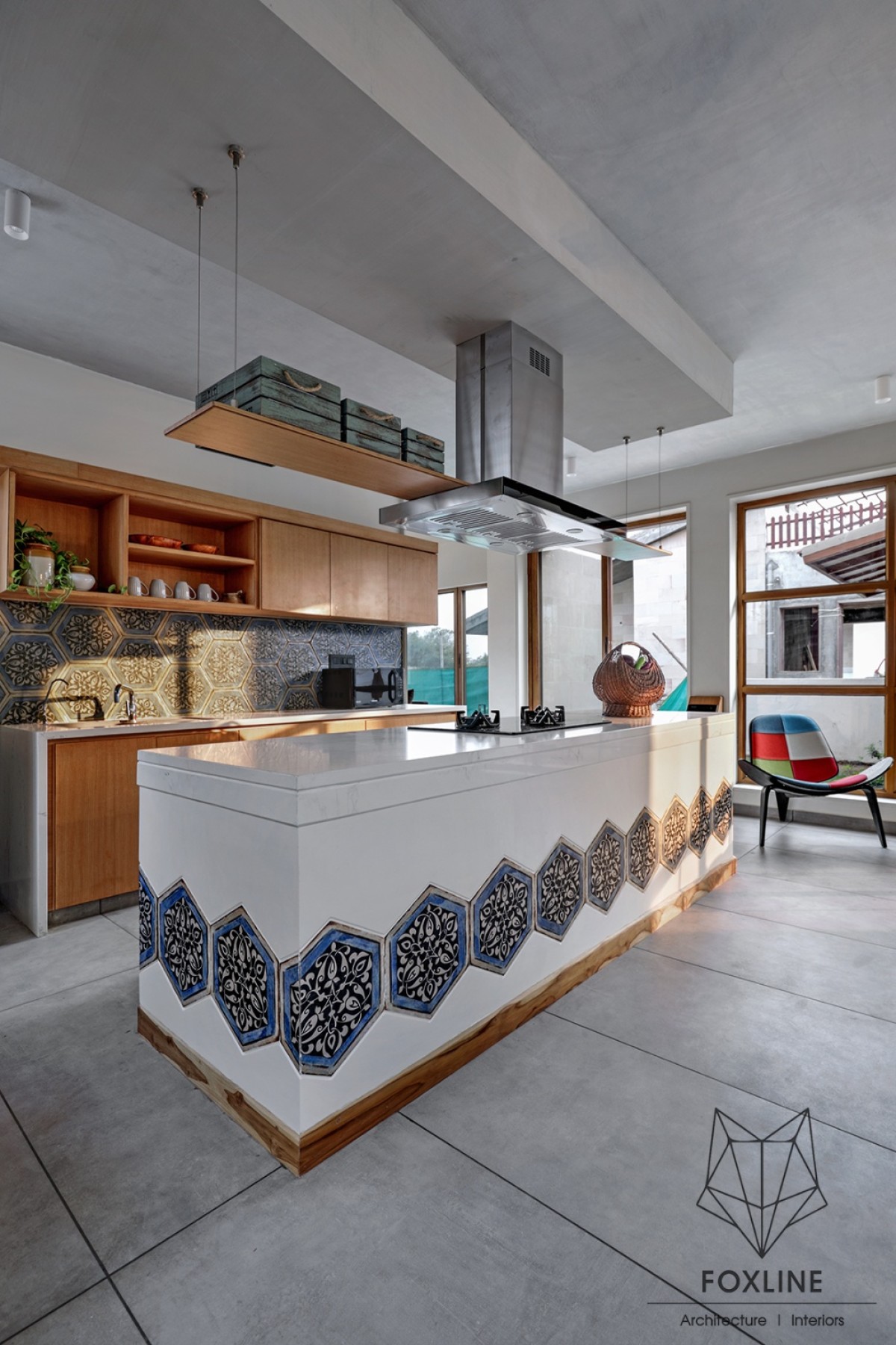 Kitchen of Weekend Home by  Foxline Architects & Interiors