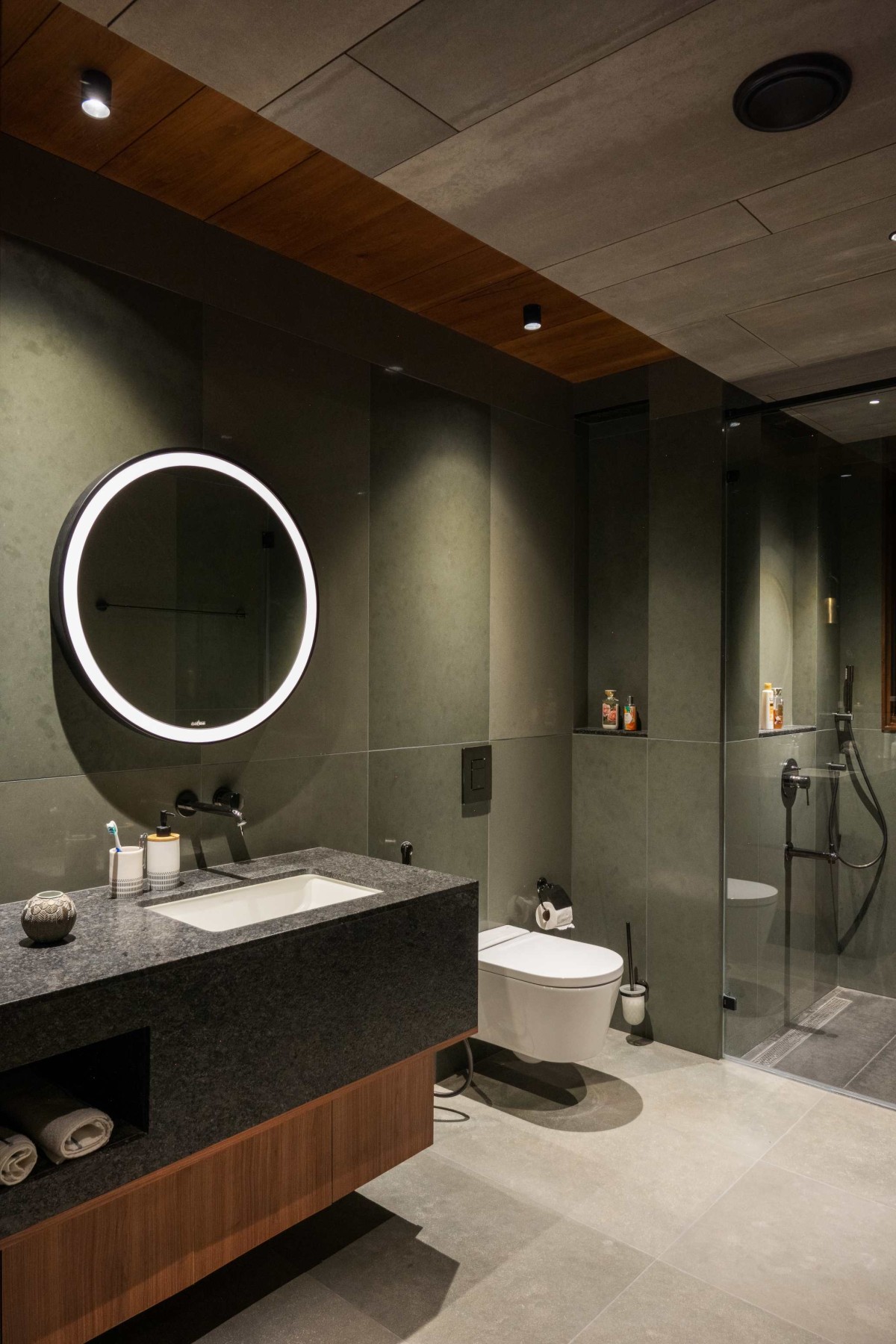 Bathroom of Sidra by Studio Dtail