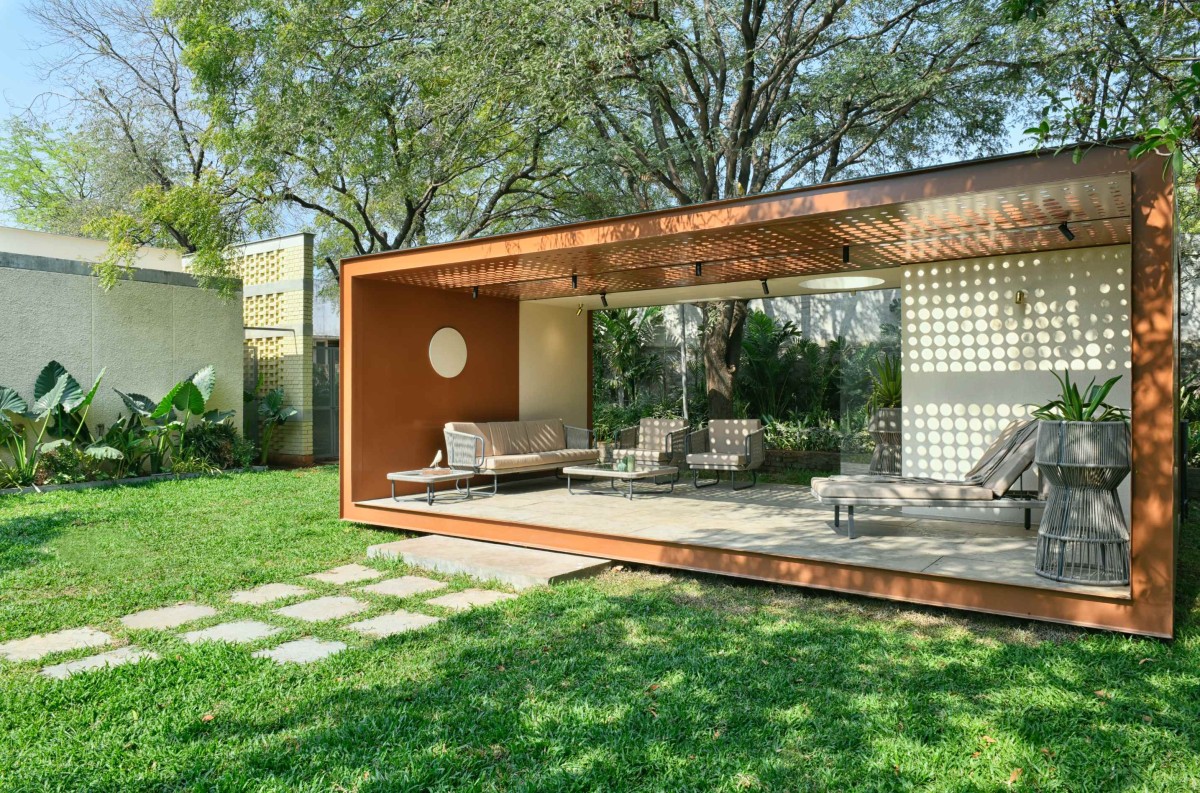 Outdoor Gazebo of Brick Mask House by Spacefiction Studio