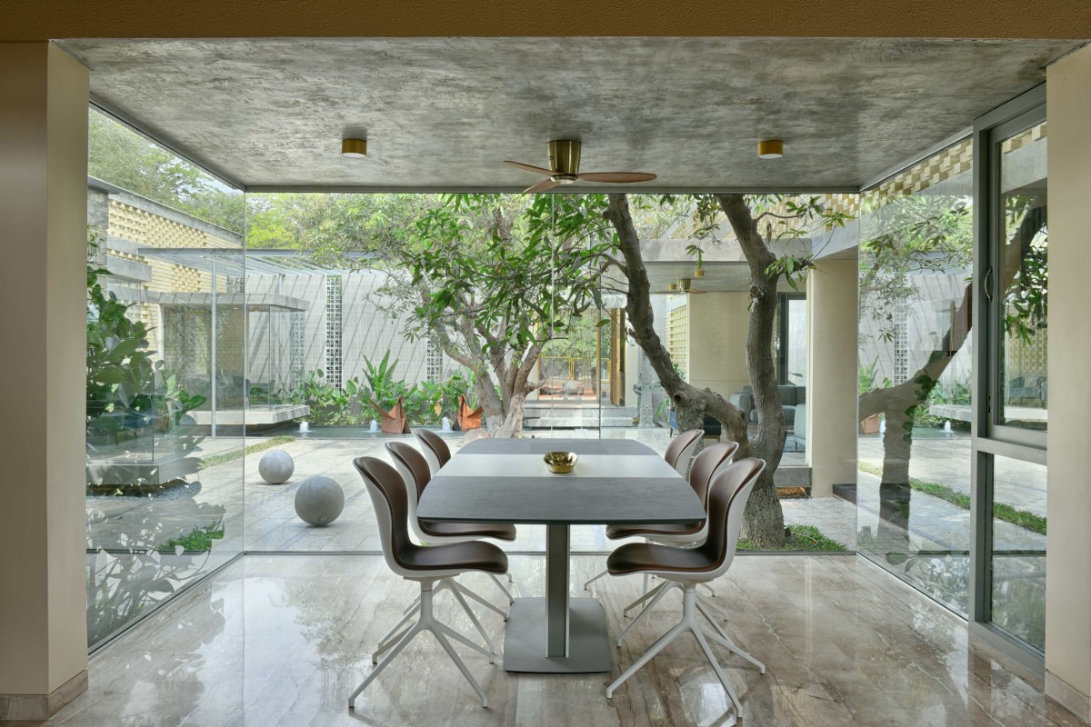 Dining of Brick Mask House by Spacefiction Studio