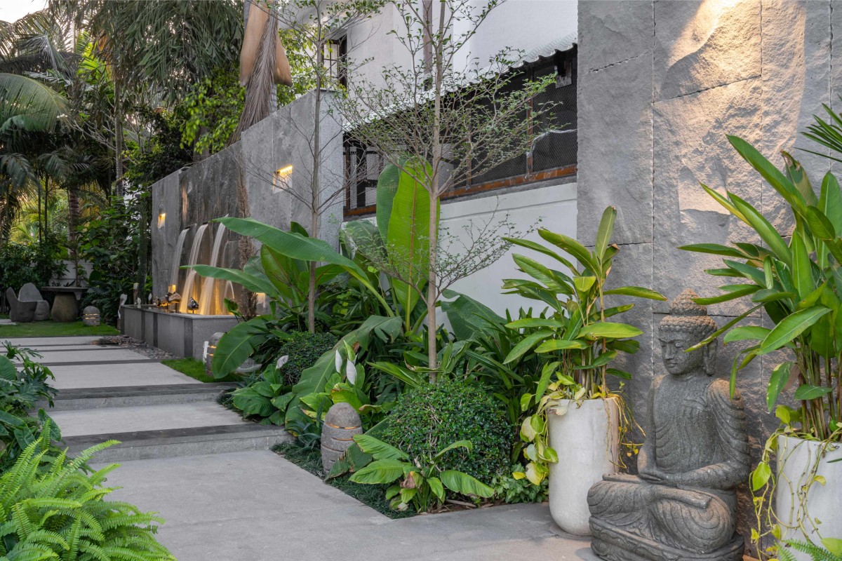 Porch of The Amber House by VA Architects