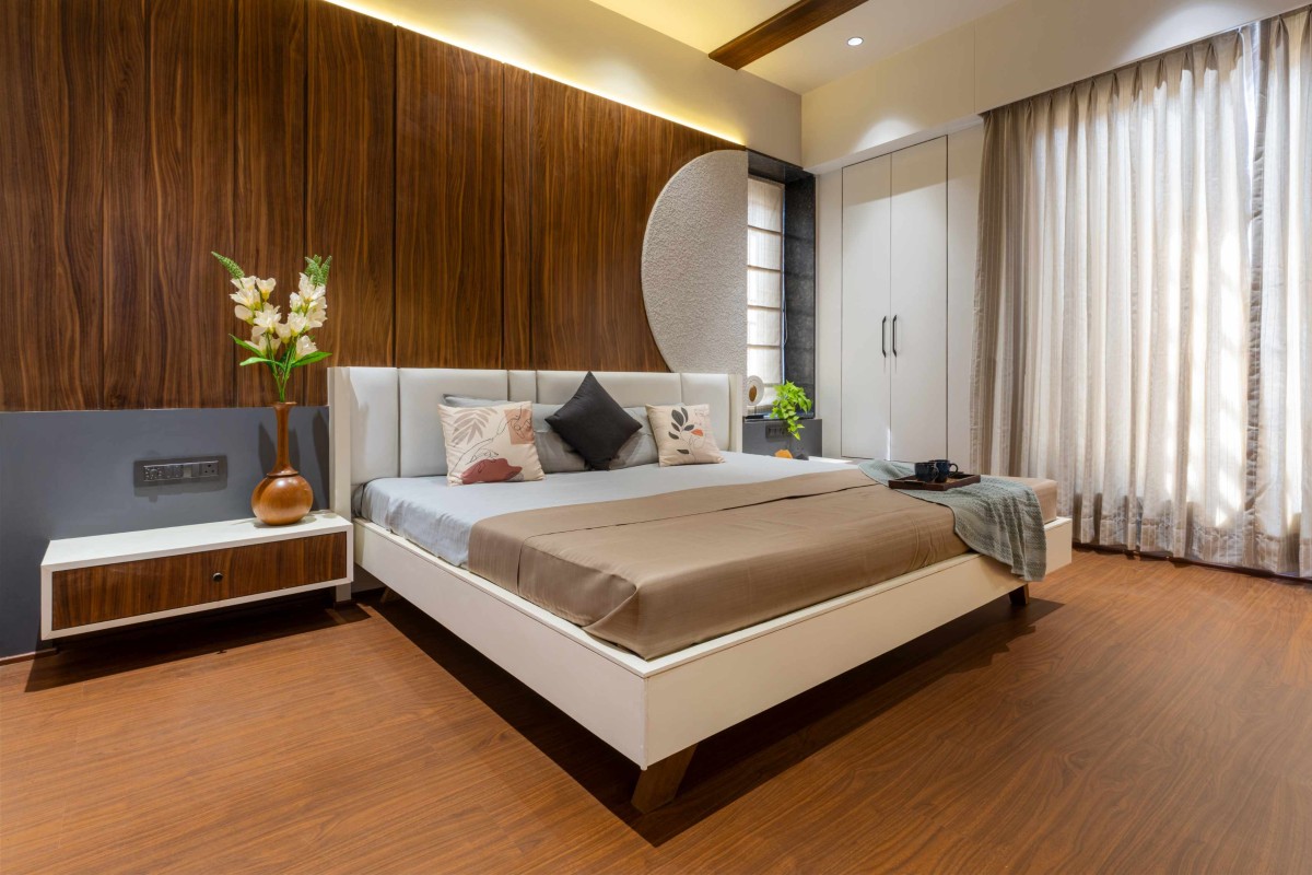 Bedroom of House of Parallel Walls by Aakar Group of Consultancy