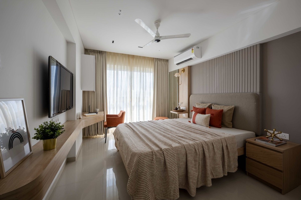 Bedroom of Effortless Elegance by Terraform Architects