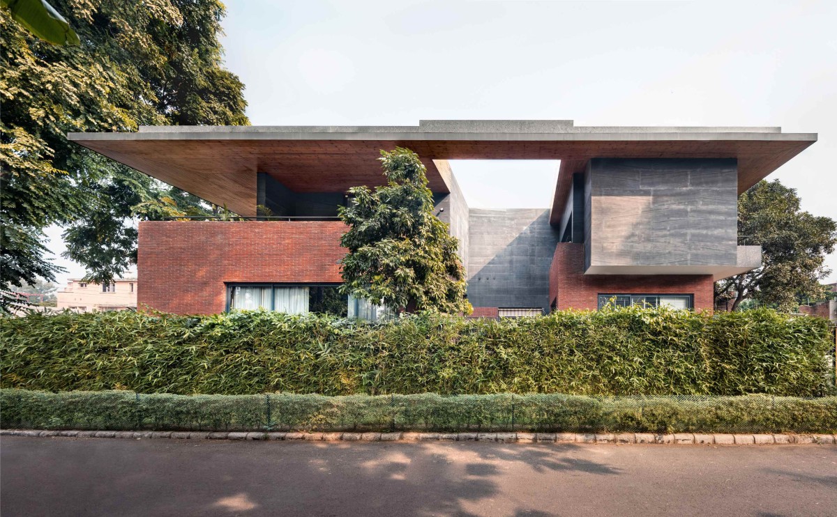 Exterior view of Prairie House by Arch.Lab
