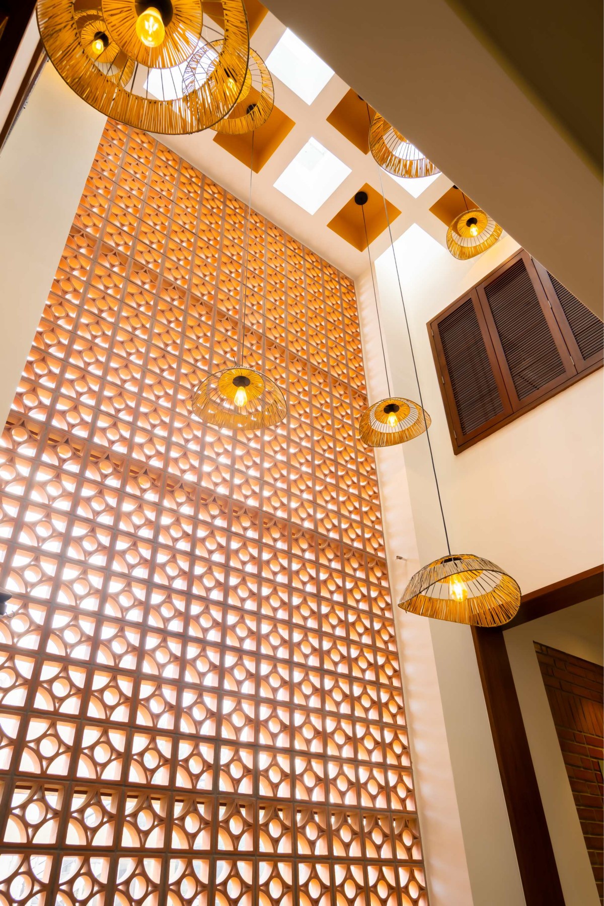 Double height jali wall of Vivek’s Residence by Design Matters