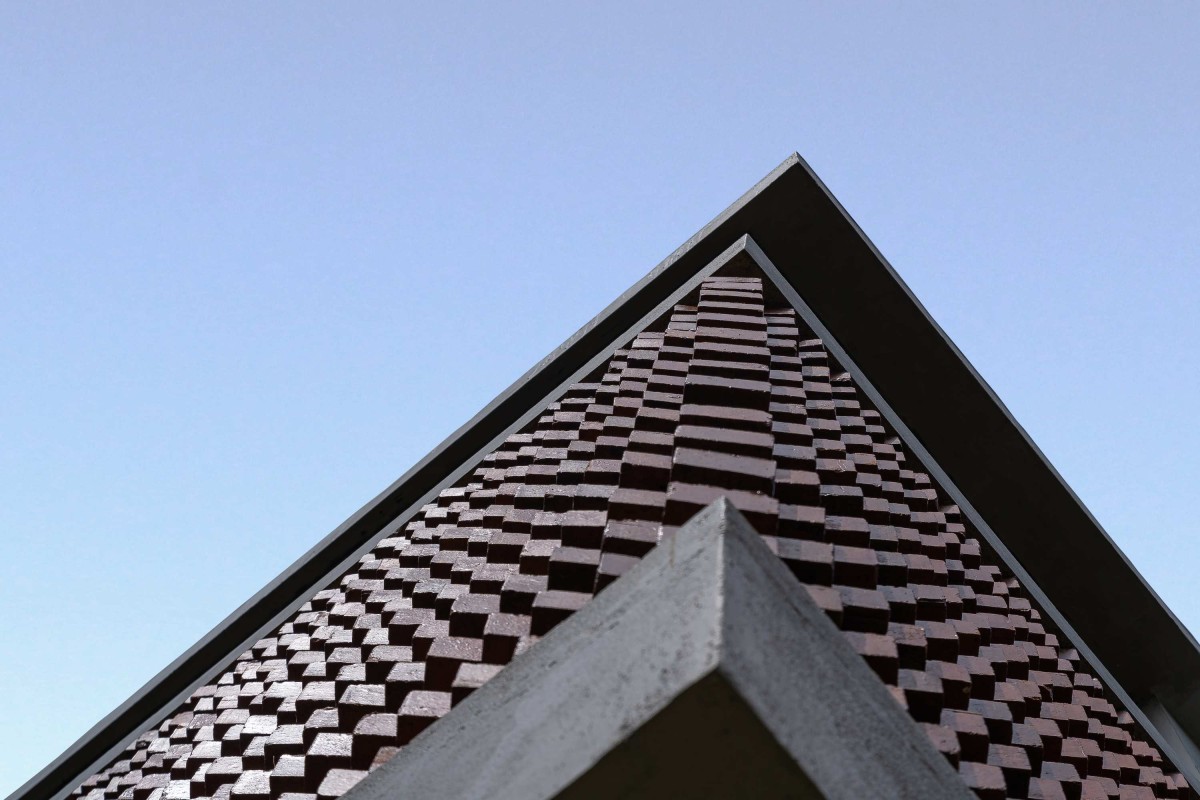 Brick parametrics of Alai by Studio Dcode