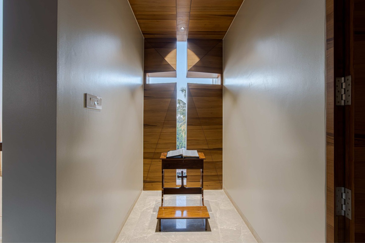 Prayer room of Linear House by Illusion Design Studio