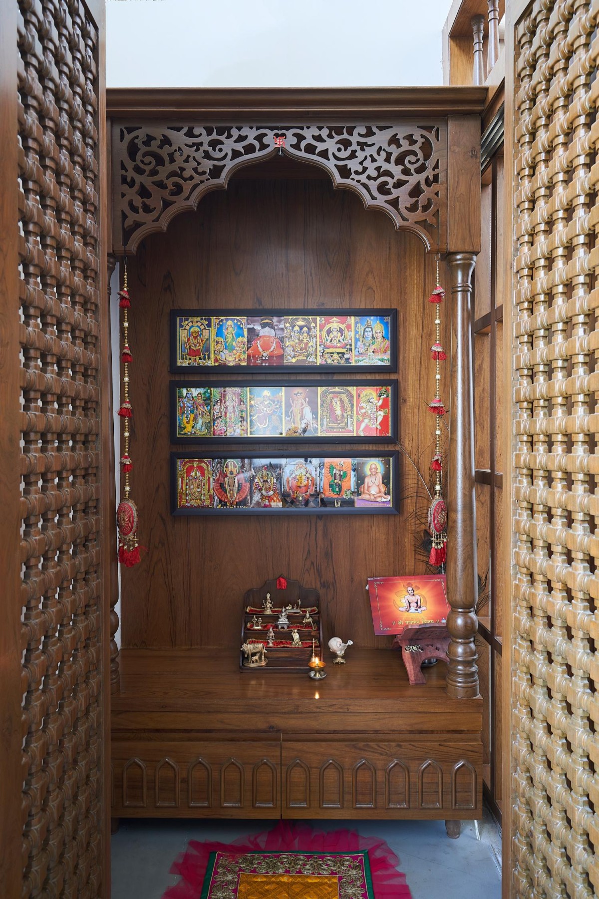 Pooja room of Ganga 151 by Studio Habitect