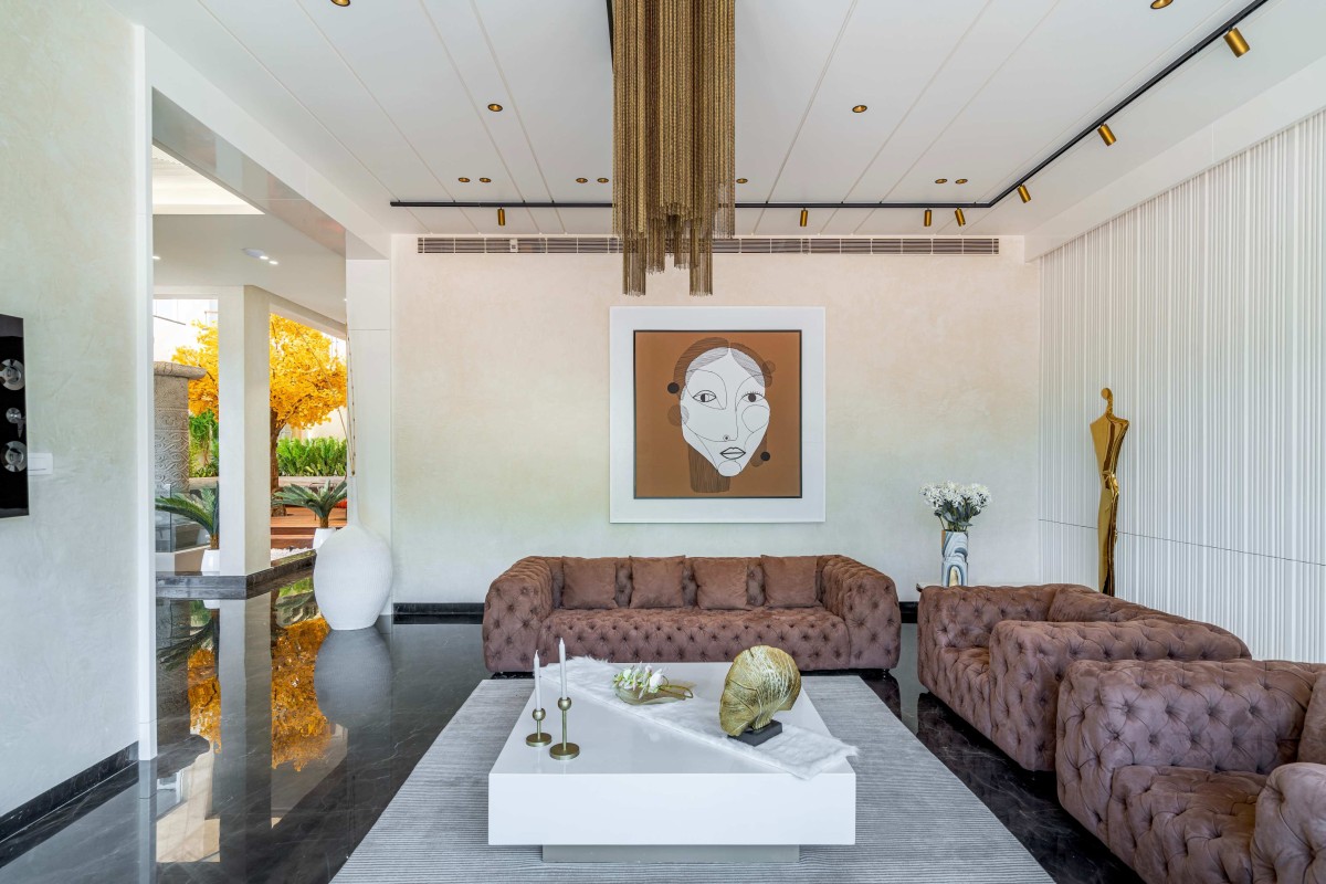 Formal living room of Sri Sri Villa by Ace Associates