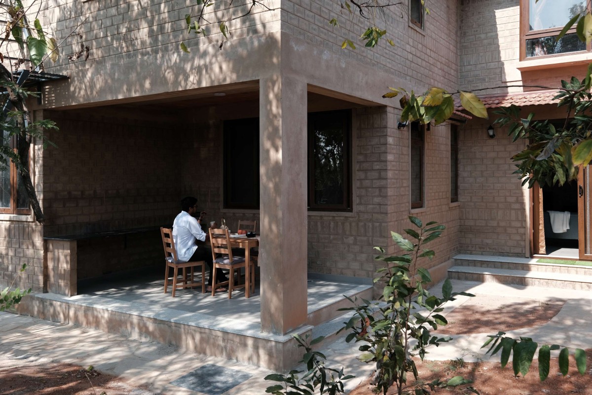 Sit out view of Boulder House by HabitArt Architecture Studio