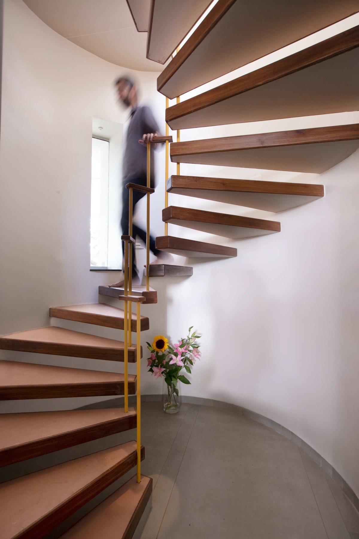 Staircase of Godbole Residence by Chaware & Associates