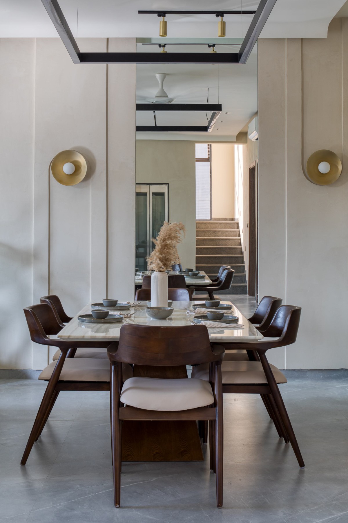 Dining of Frame House by UrbanNest Design Studio