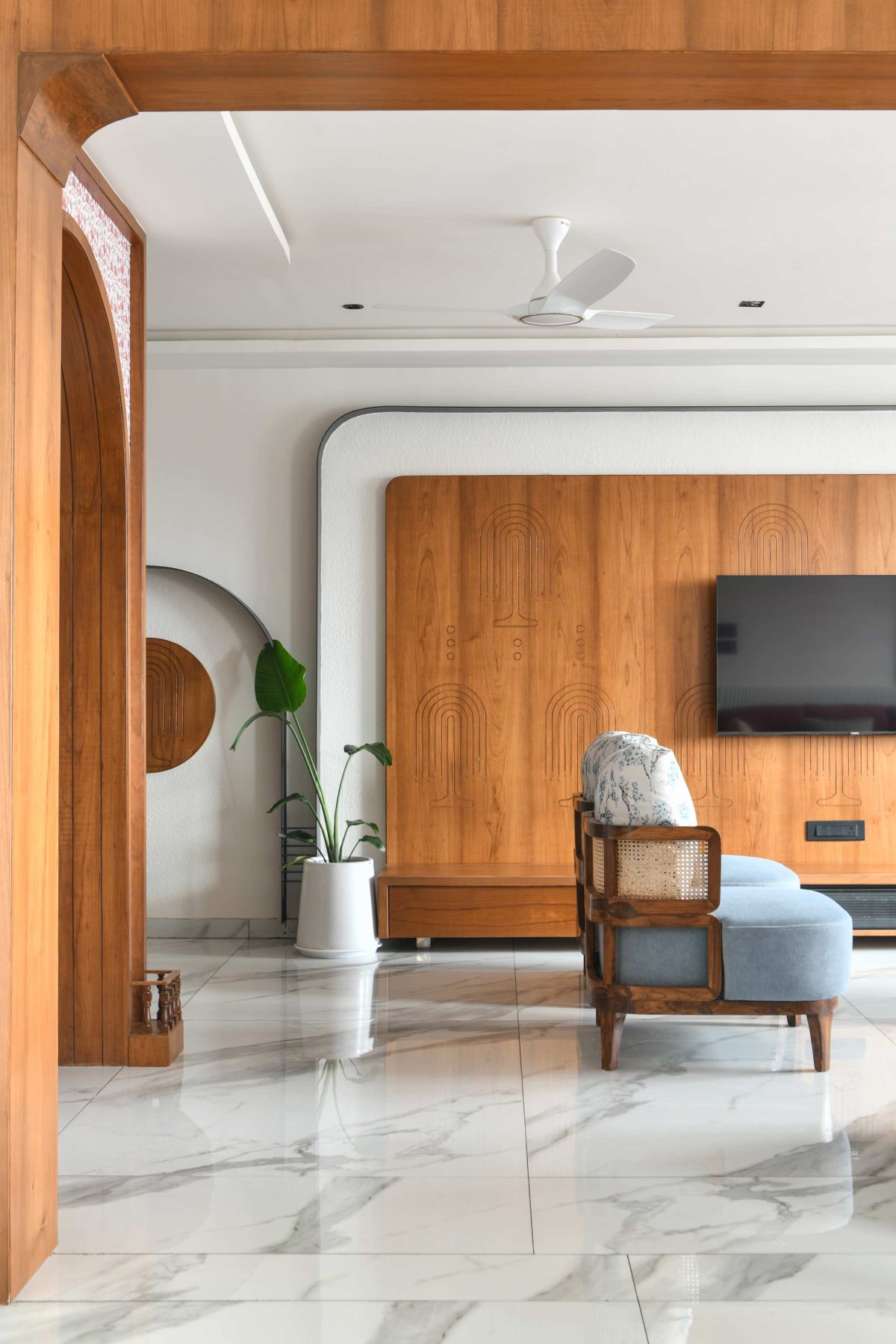 Living room of 180 Greens by The Dots Arch Design