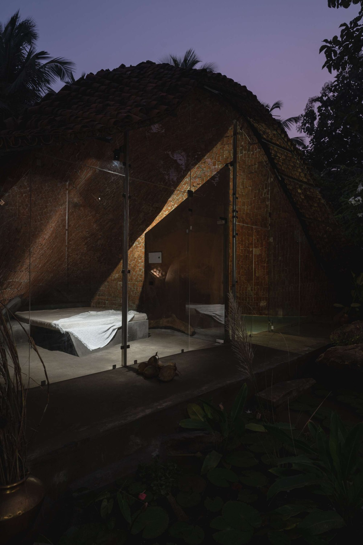 Bedroom of The Wendy House by Earthscape Studio