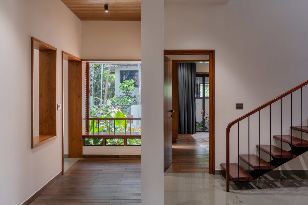 Staircase of Anwar Residence by De Eco Architects