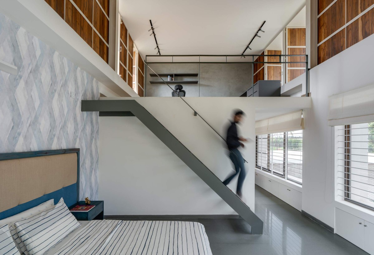 Son's Bedroom of The Modern Pastoral House by Sudaiva Studio