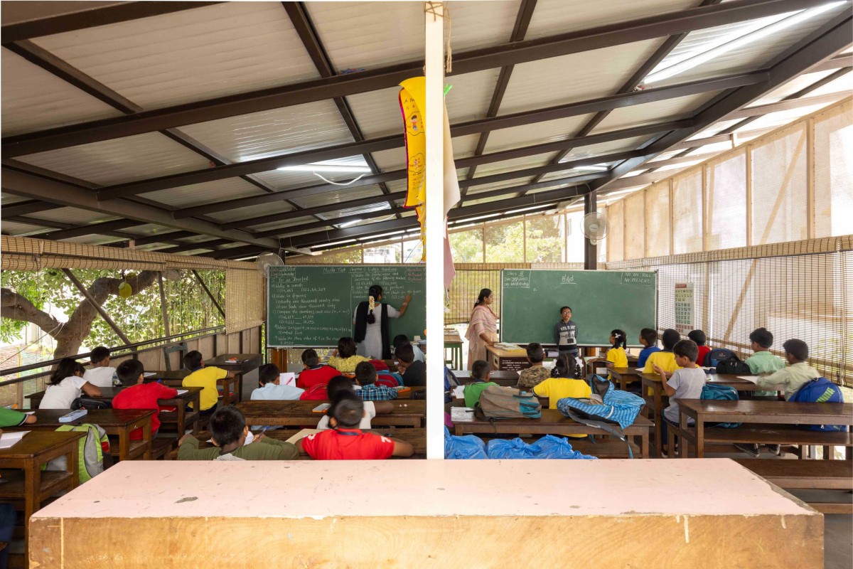 Classrooms of RBANMS School by Mathew and Ghosh Architects