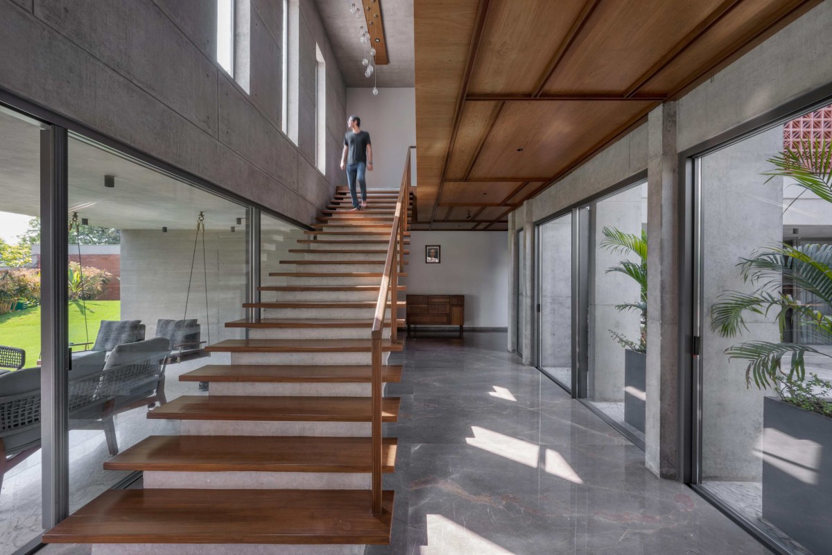 Staircase of Mehul Patel Residence by Groundwork Architecture