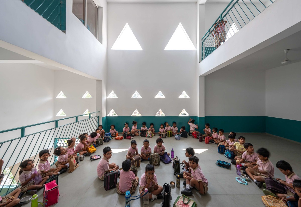 Multipurpose Area of KLE Sanskruti Pre-Primary School by Shreyas Patil Architects