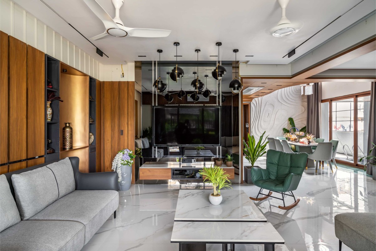 Living room of Dr. Dharmesh Darji Villa by Vihar Fadia Architects